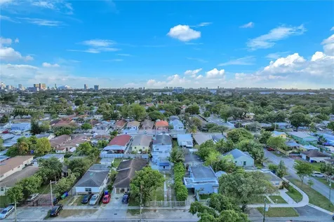 2372 NW 34th Street Miami FL 33142