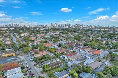 2372 NW 34th Street Miami FL 33142