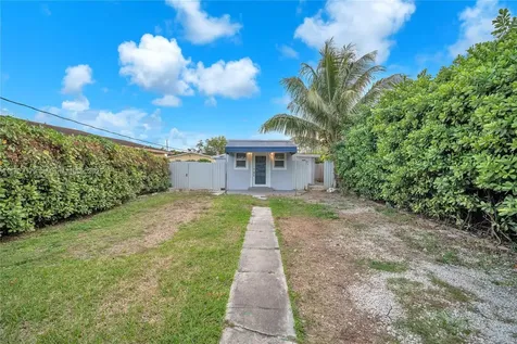 2372 NW 34th Street Miami FL 33142