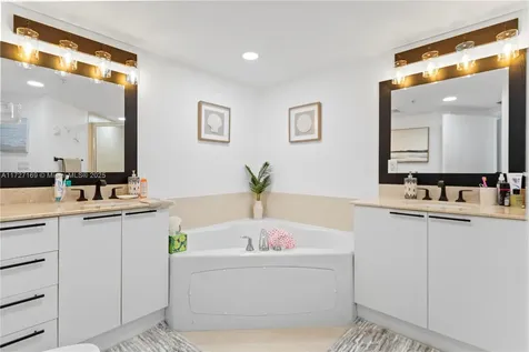 16699 Collins Avenue Sunny Isles Beach FL 33160