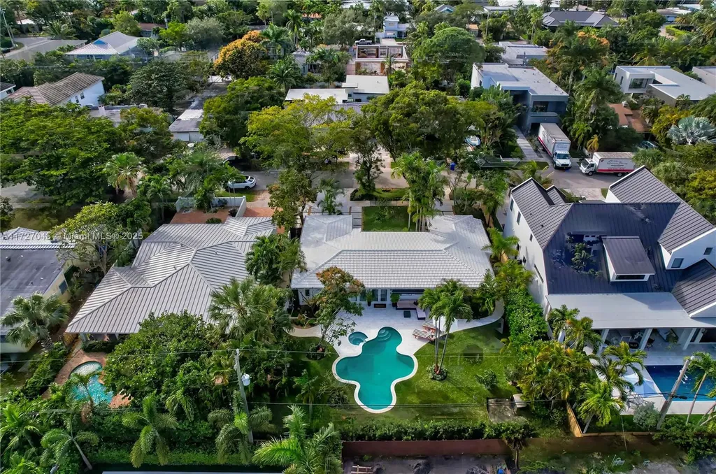 726 NE 17th Way Fort Lauderdale FL 33304