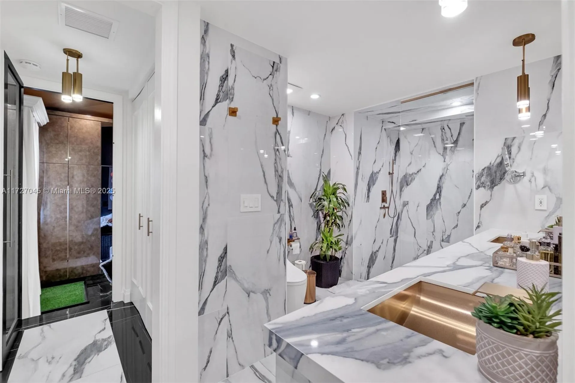 726 NE 17th Way Fort Lauderdale FL 33304