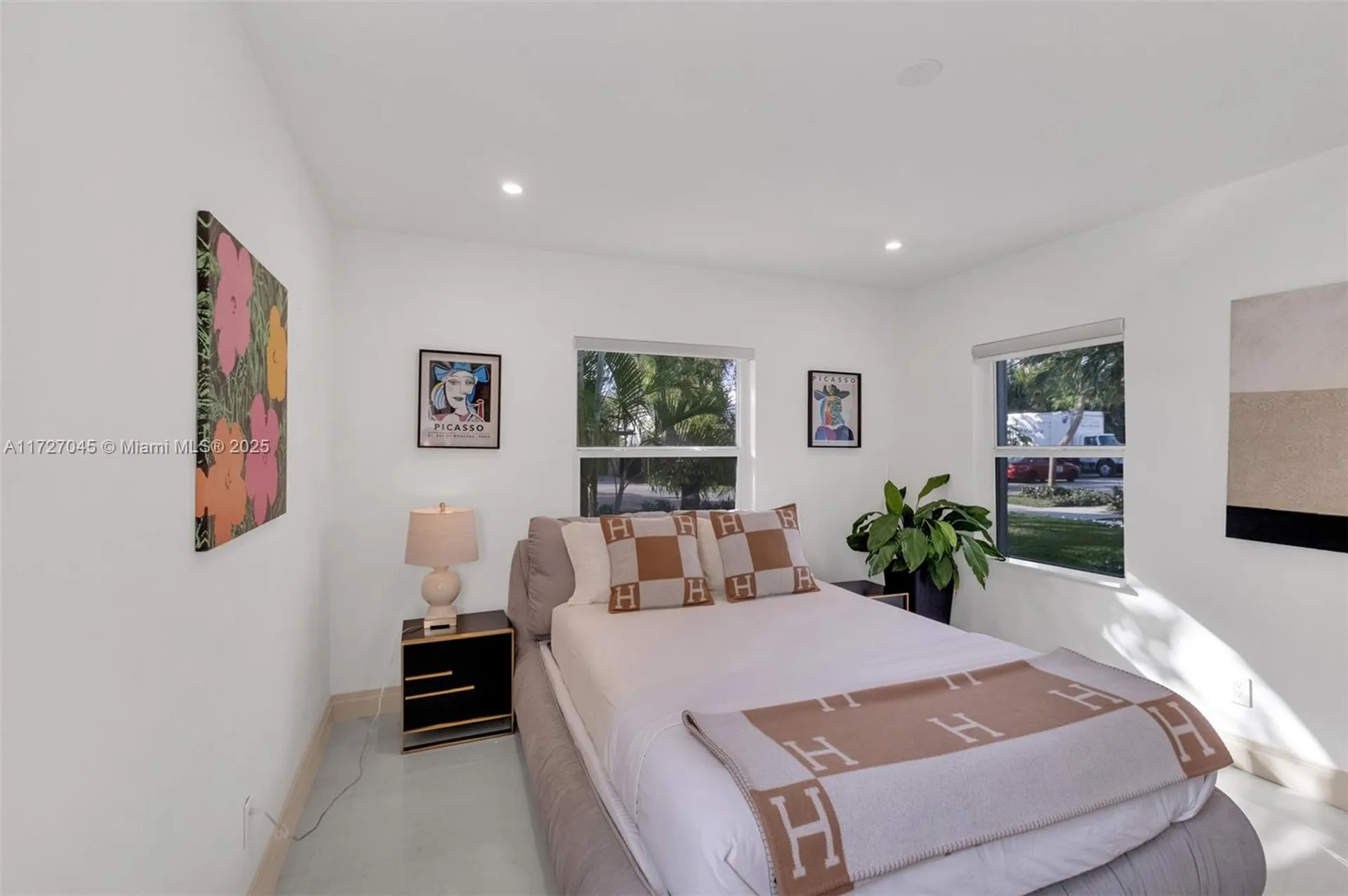 726 NE 17th Way Fort Lauderdale FL 33304