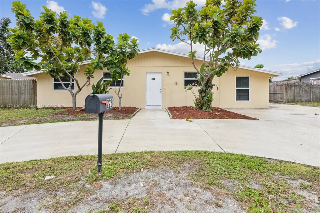 226 E Gateway Boulevard Boynton Beach FL 33435