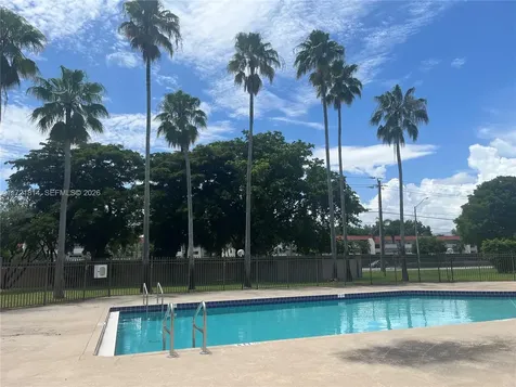 8710 SW 3rd Street Pembroke Pines FL 33025