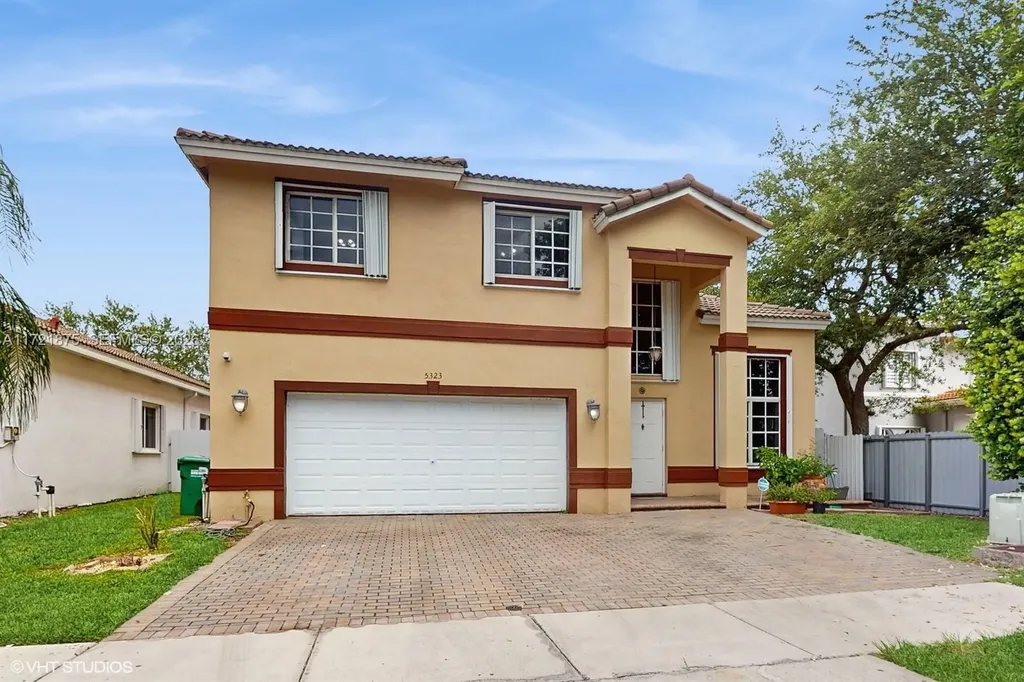5323 NW 109th Court Doral FL 33178