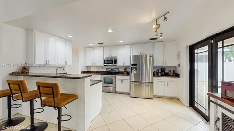 5323 NW 109th Court Doral FL 33178