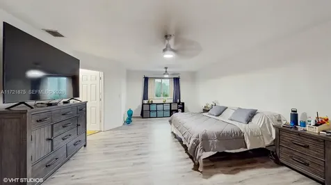 5323 NW 109th Court Doral FL 33178