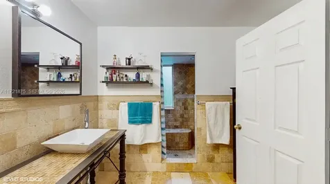 5323 NW 109th Court Doral FL 33178