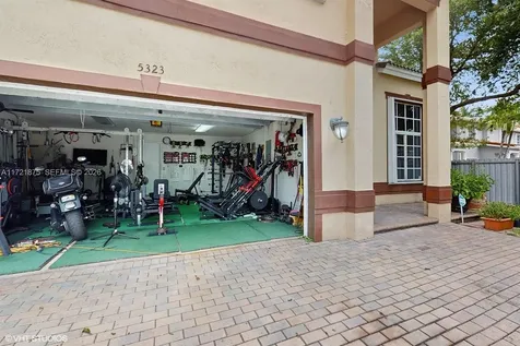 5323 NW 109th Court Doral FL 33178