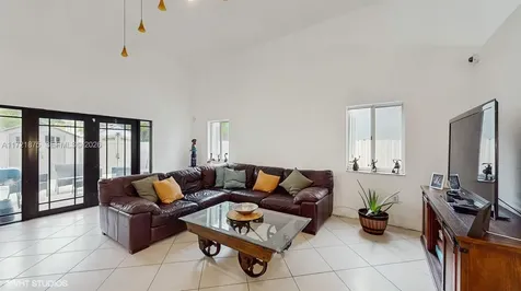 5323 NW 109th Court Doral FL 33178