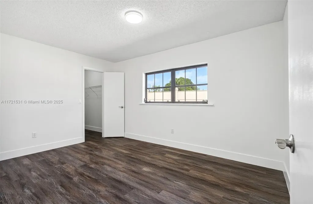 2638 NW 98 Way Coral Springs FL 33065