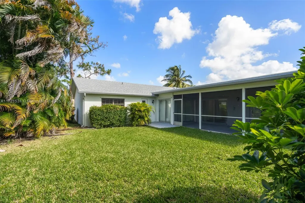 2638 NW 98 Way Coral Springs FL 33065