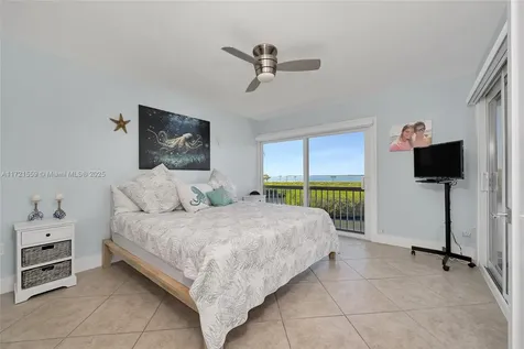 9826 Leeward Avenue Key Largo FL 33037