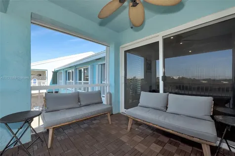 9826 Leeward Avenue Key Largo FL 33037