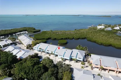9826 Leeward Avenue Key Largo FL 33037