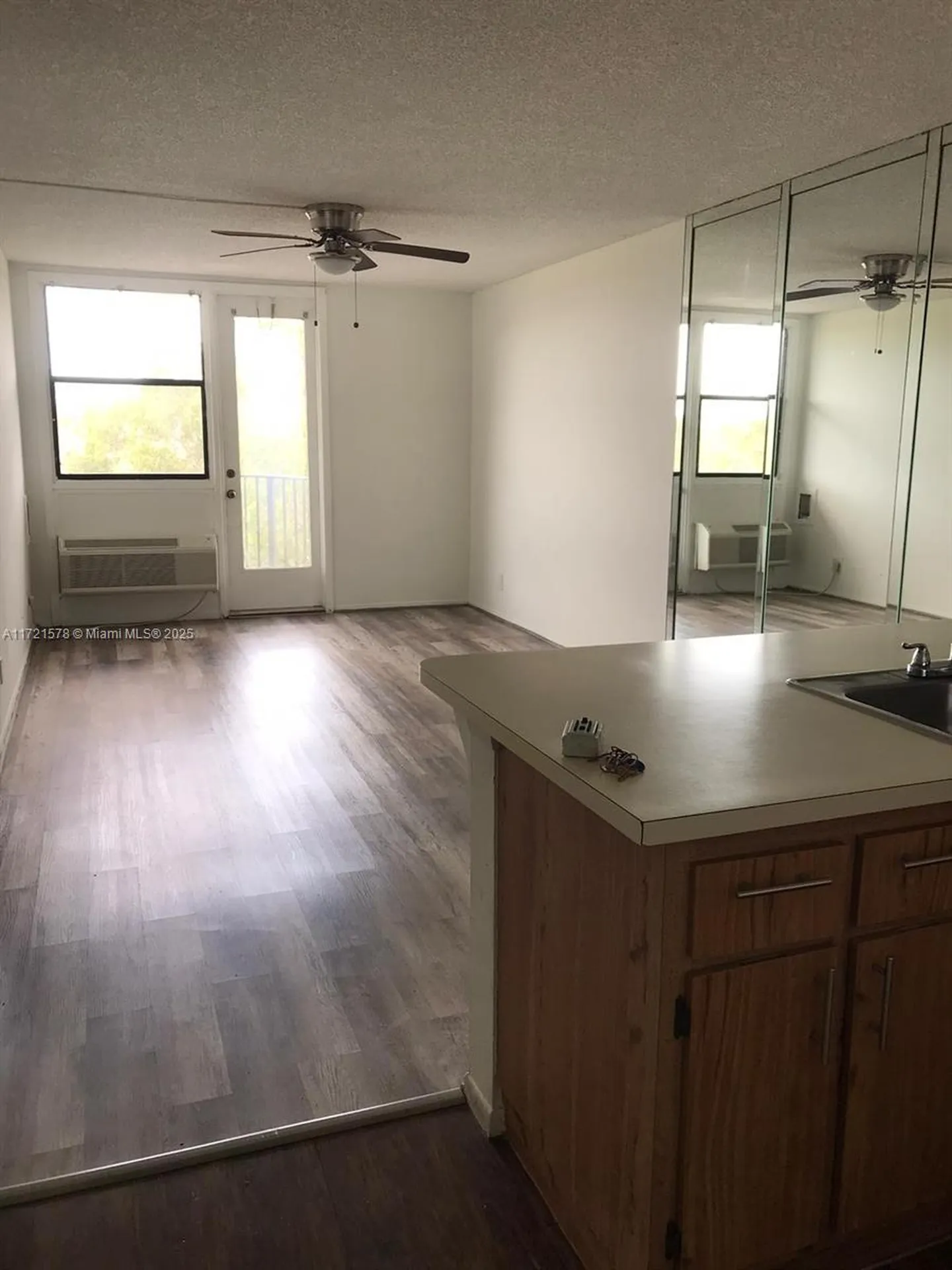 2701 Riverside Drive Coral Springs FL 33065