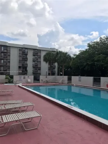 2701 Riverside Drive Coral Springs FL 33065