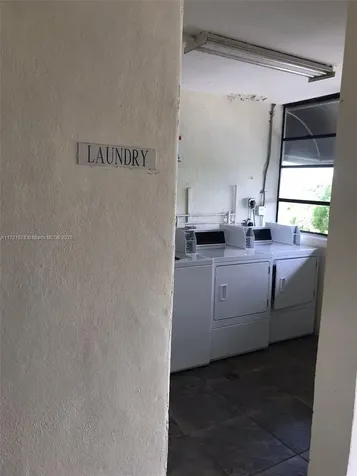 2701 Riverside Drive Coral Springs FL 33065