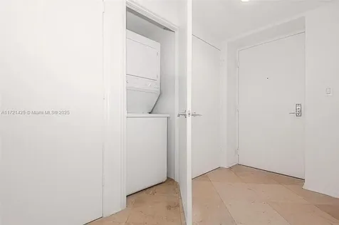 55 SE 6th Street Miami FL 33131