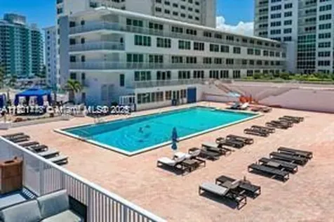5401 Collins Avenue Miami Beach FL 33140