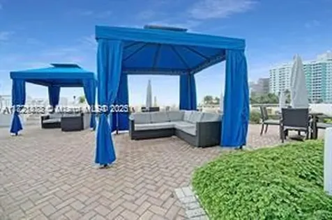 5401 Collins Avenue Miami Beach FL 33140