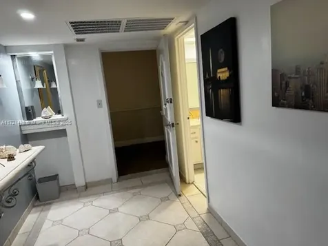 5401 Collins Avenue Miami Beach FL 33140
