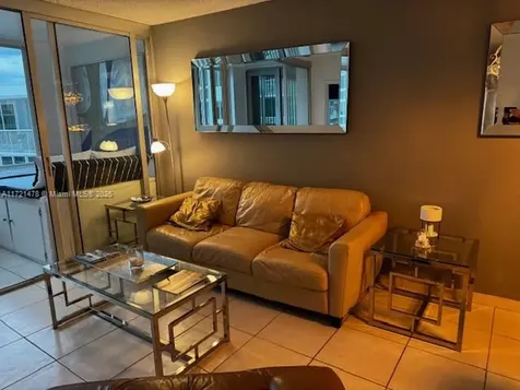 5401 Collins Avenue Miami Beach FL 33140