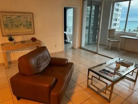 5401 Collins Avenue Miami Beach FL 33140