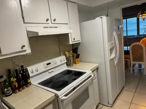 5401 Collins Avenue Miami Beach FL 33140