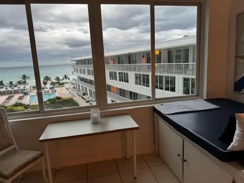 5401 Collins Avenue Miami Beach FL 33140