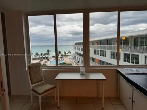 5401 Collins Avenue Miami Beach FL 33140