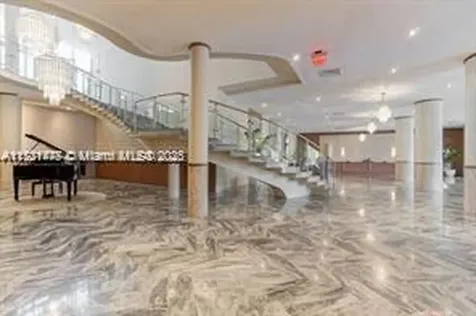 5401 Collins Avenue Miami Beach FL 33140