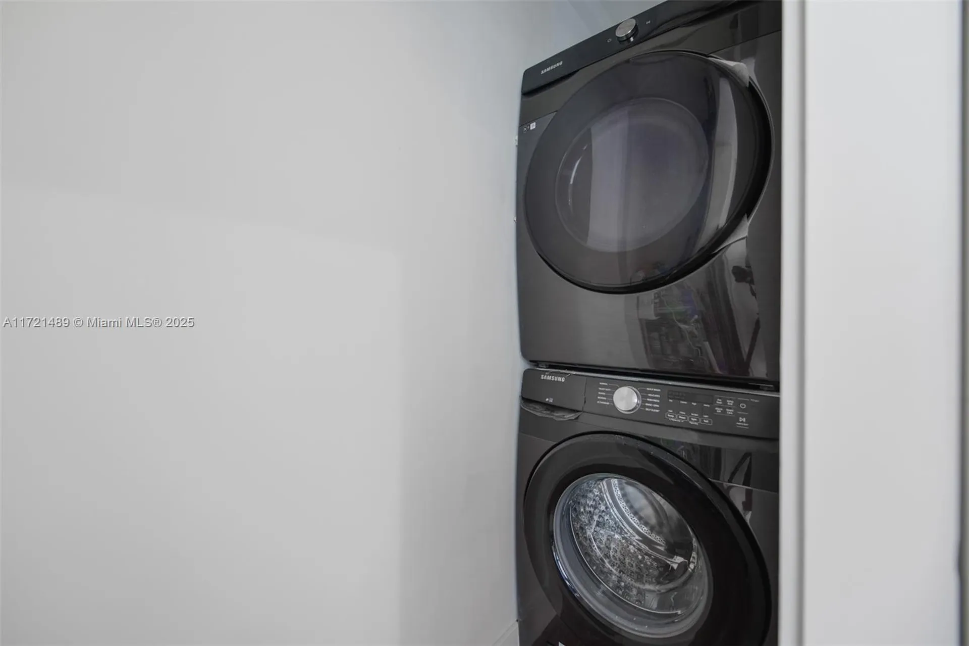 1208 Guava Isle Fort Lauderdale FL 33315