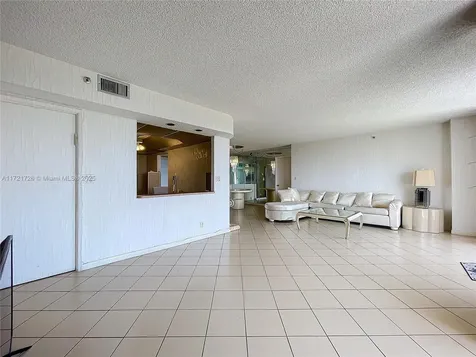 20225 NE 34th Court Aventura FL 33180