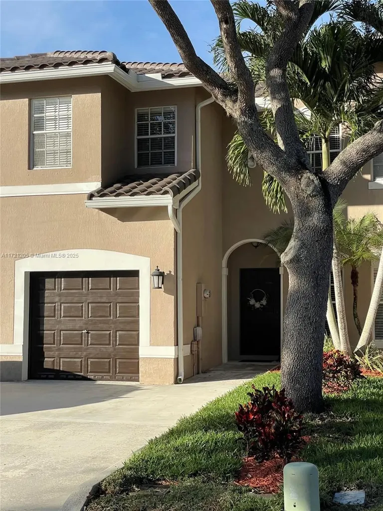13215 NW 7th Place Plantation FL 33325