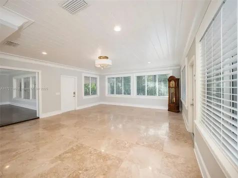 10400 SW 67th Avenue Pinecrest FL 33156