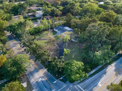 10400 SW 67th Avenue Pinecrest FL 33156