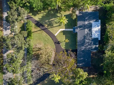 10400 SW 67th Avenue Pinecrest FL 33156