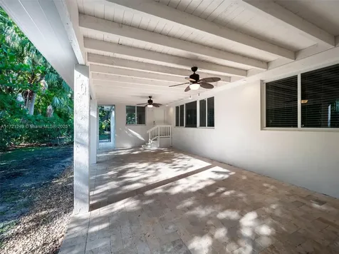10400 SW 67th Avenue Pinecrest FL 33156