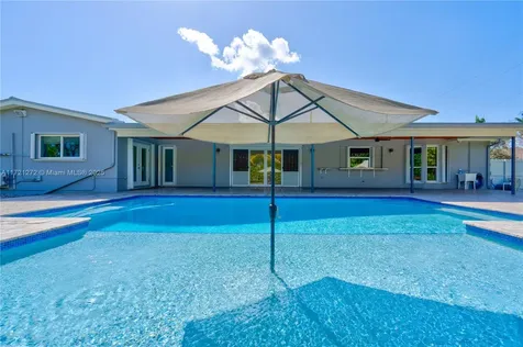 9641 SW 94th Street Miami FL 33176