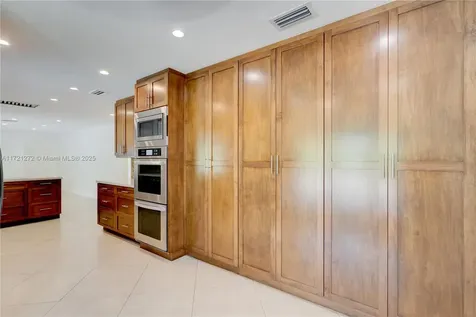 9641 SW 94th Street Miami FL 33176