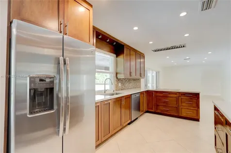 9641 SW 94th Street Miami FL 33176