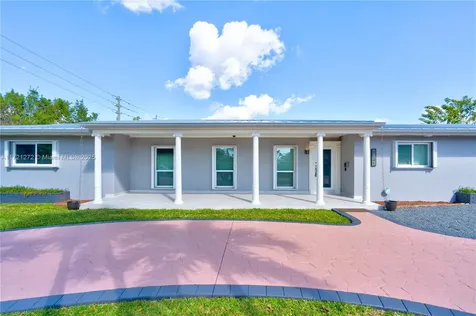 9641 SW 94th Street Miami FL 33176
