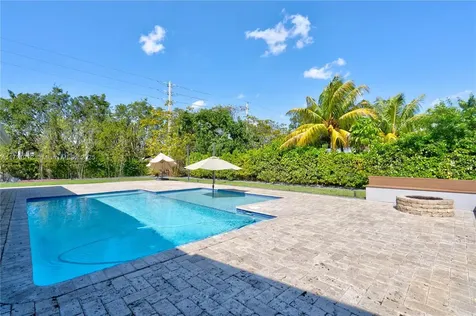 9641 SW 94th Street Miami FL 33176