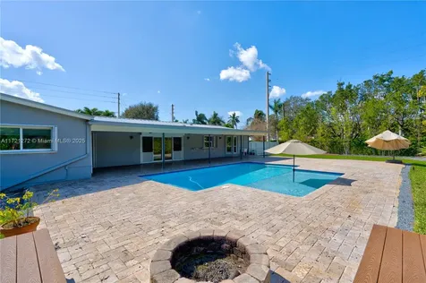 9641 SW 94th Street Miami FL 33176