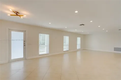 9641 SW 94th Street Miami FL 33176