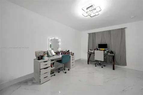 571 Raven Avenue Miami Springs FL 33166