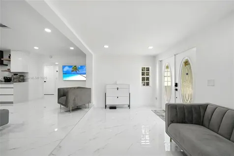 571 Raven Avenue Miami Springs FL 33166