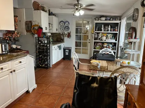 6760 W 6th Court Hialeah FL 33012